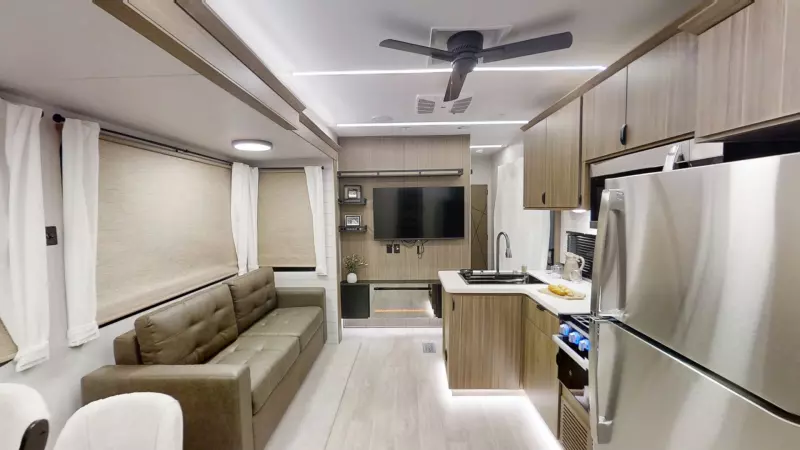 42QBQ Floorplan Main Room